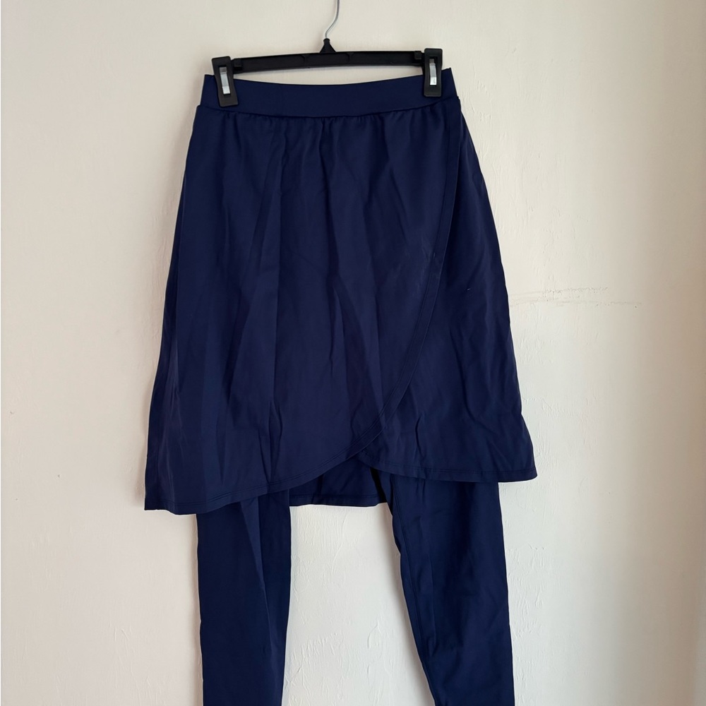 Women’s athletic skirt